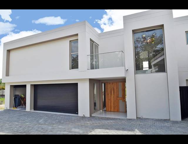 4 BEDROOM HOUSE FOR SALE IN SANDOWN